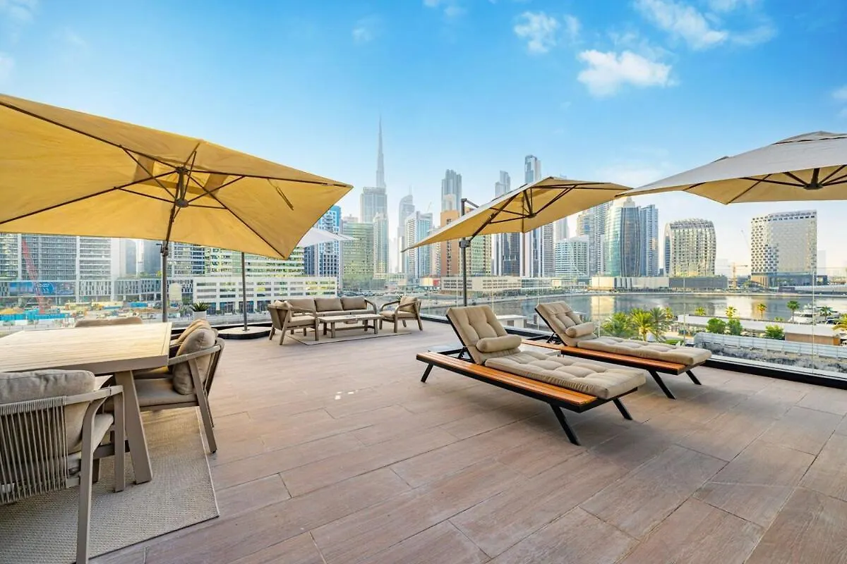 דירות דובאי Waves - Stunning 1Br With Huge Terrace & Scenic Views