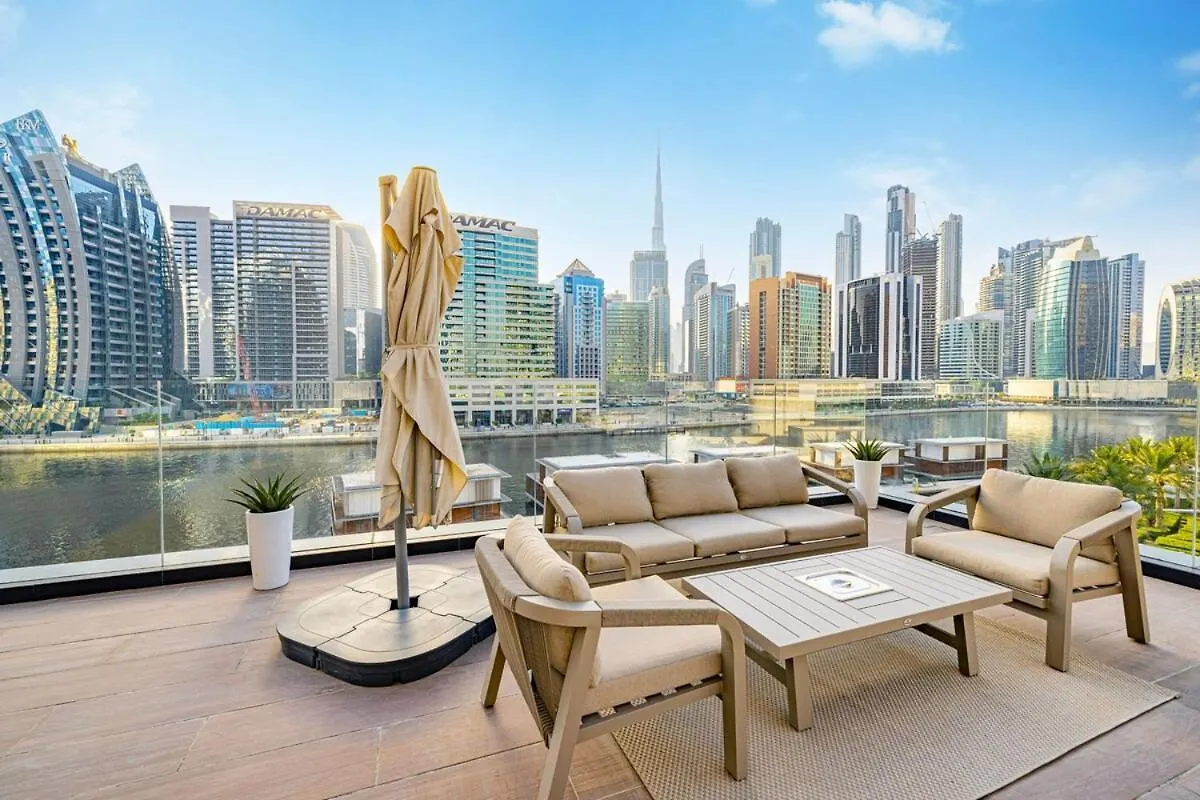 Waves - Stunning 1Br With Huge Terrace & Scenic Views Apartment Dubai 0*,