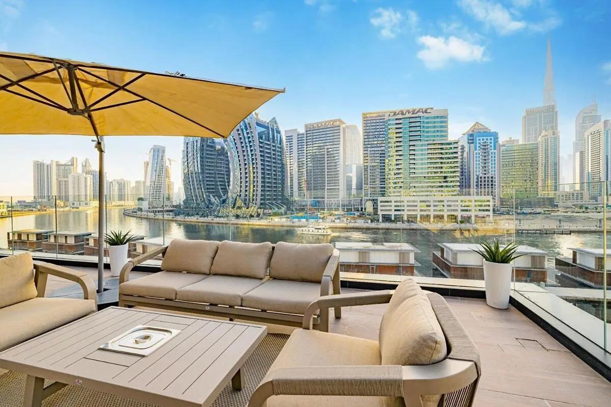 Waves - Stunning 1Br With Huge Terrace & Scenic Views Apartment Dubai