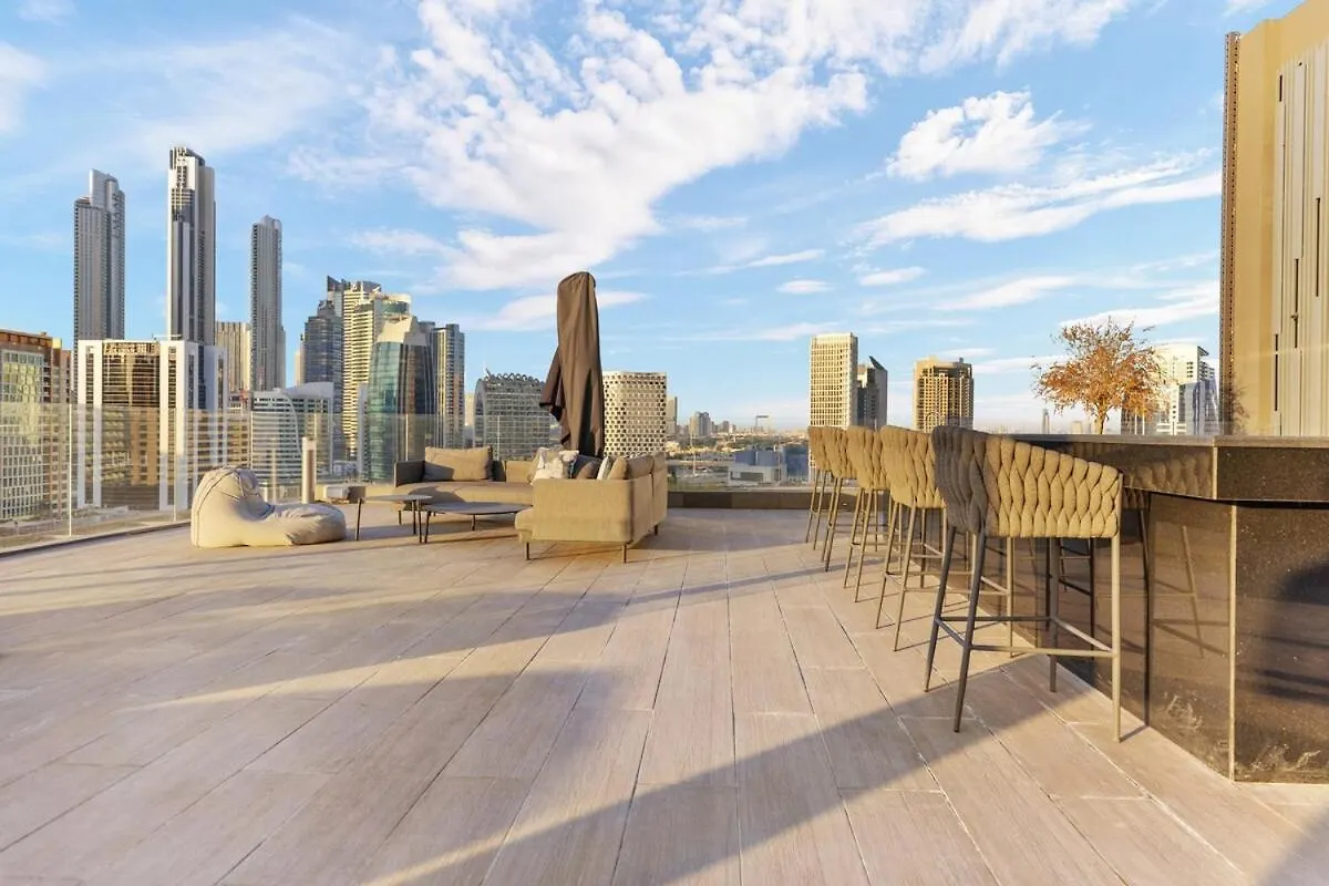 Waves - Stunning 1Br With Huge Terrace & Scenic Views Apartment Dubai